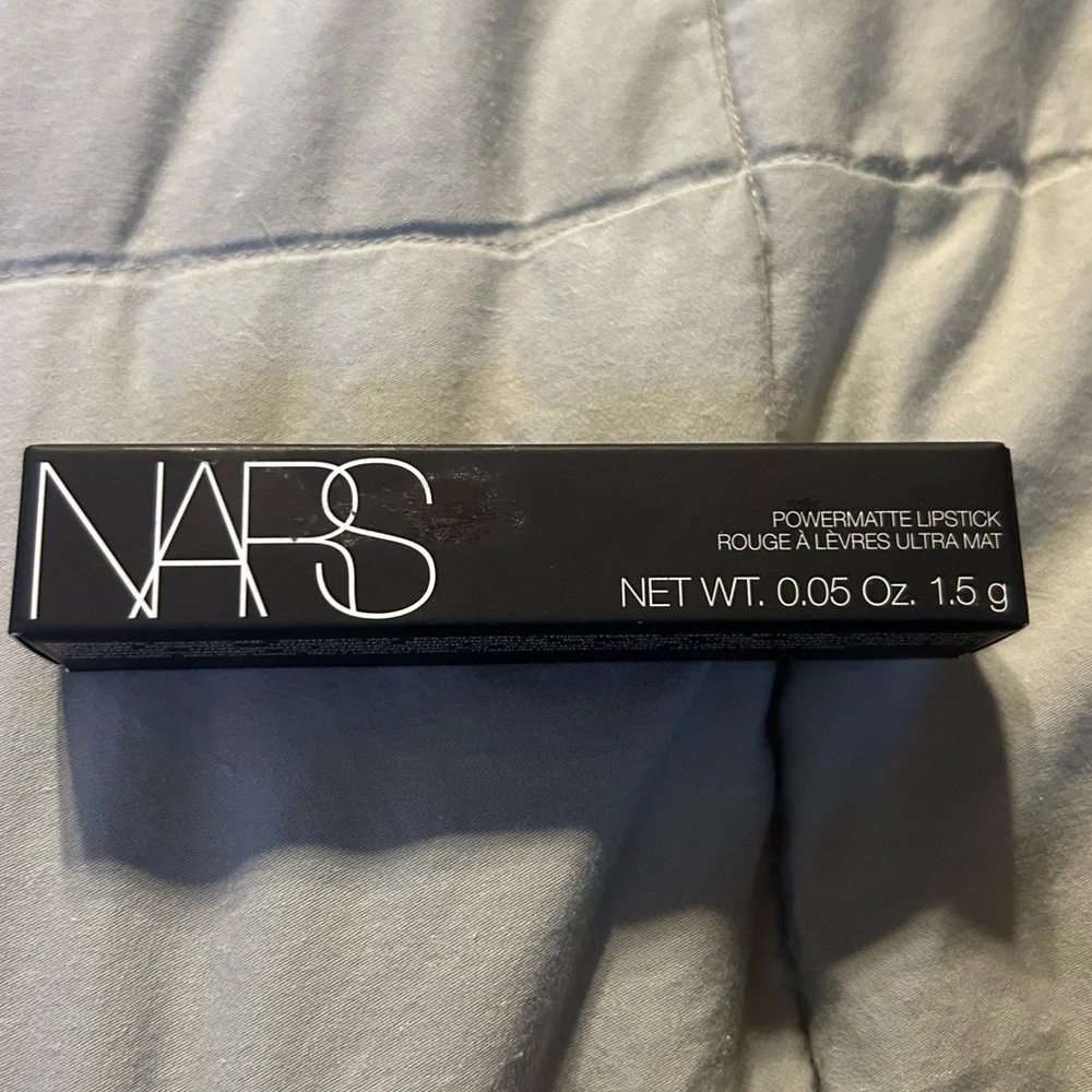 Nars Powermatte Lipstick in Feel My Fire